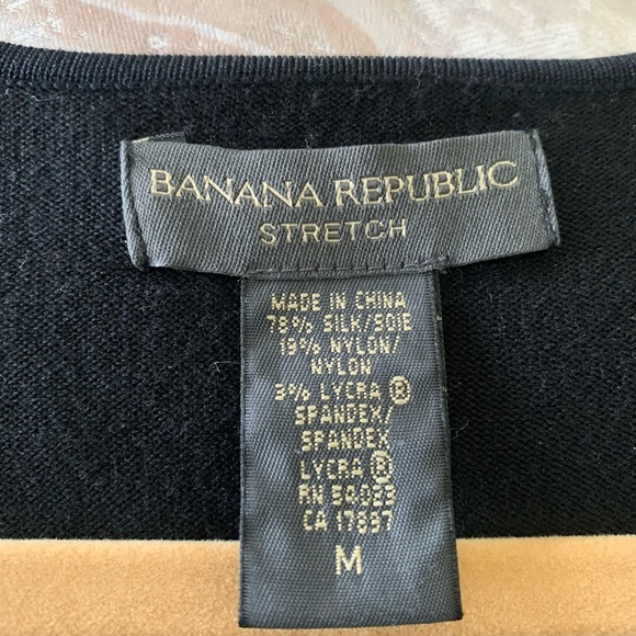 Banana Republic Black Sequin Trim V-Neck Sweater - Picture 5 of 8